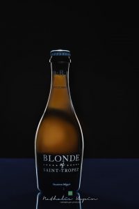 bouteille de bière la blonde de saint-tropez