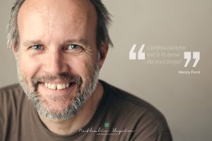 portrait professionnel avec quote