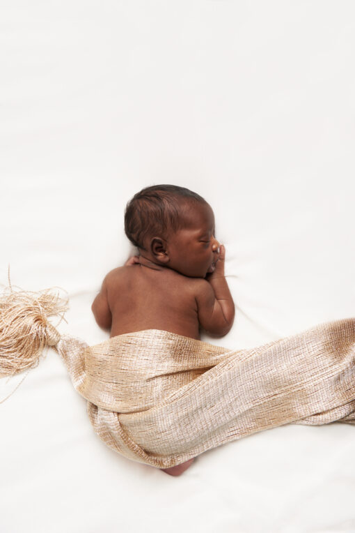 bébé sur fonds blanc