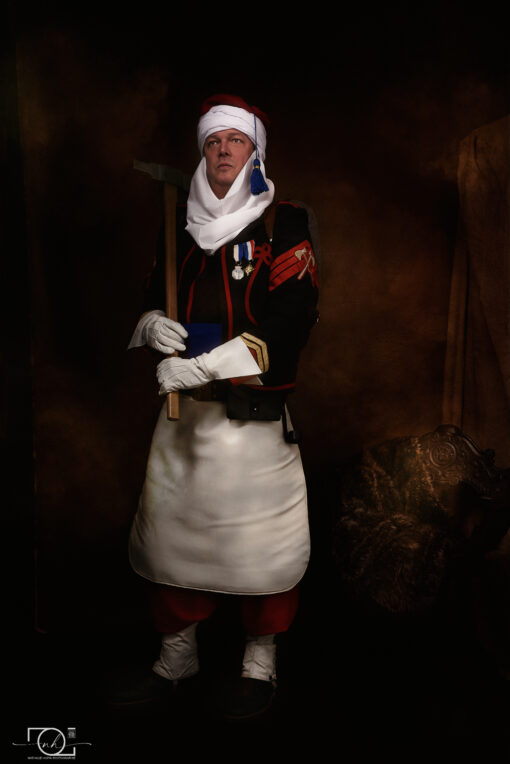 Portrait en studio en costume "Epic" – Image 5